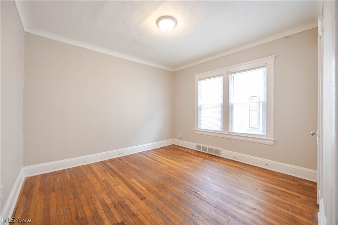 1695 Glenmont Road Cleveland Heights OH 44118
