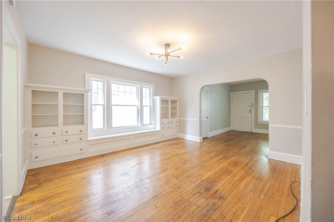 1695 Glenmont Road Cleveland Heights OH 44118