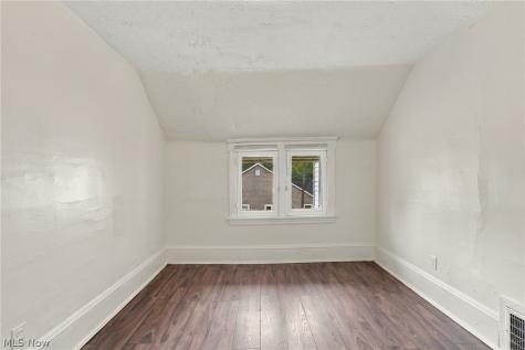 11421 Orville Avenue Cleveland OH 44106
