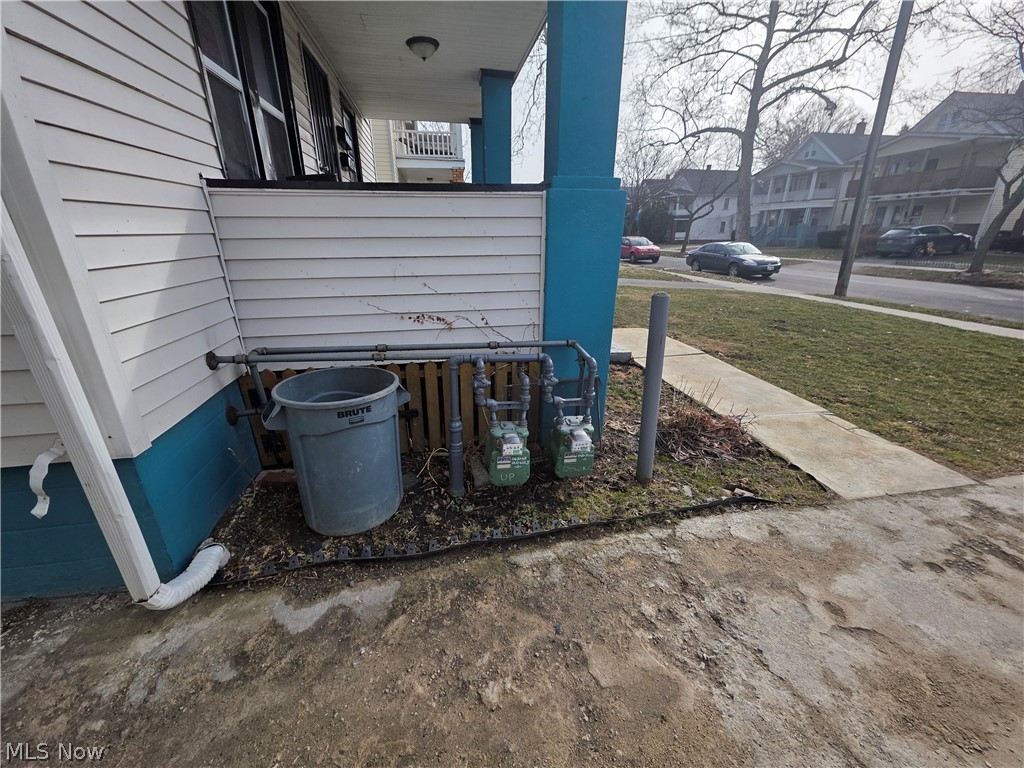 513 E 143rd Street Cleveland OH 44110