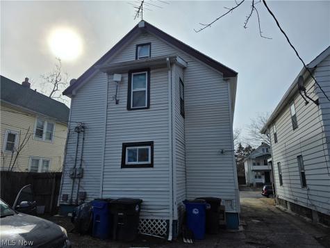 513 E 143rd Street Cleveland OH 44110