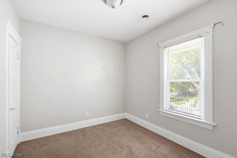 3607 Daisy Avenue Cleveland OH 44109