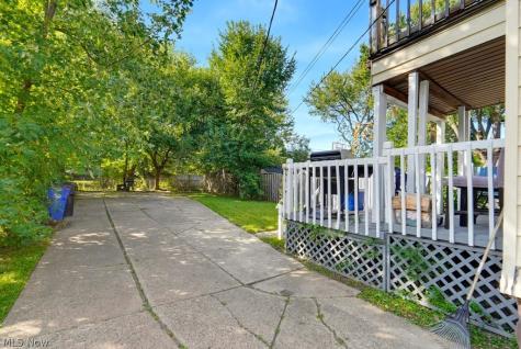 3607 Daisy Avenue Cleveland OH 44109