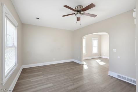 3607 Daisy Avenue Cleveland OH 44109