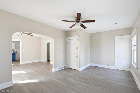 3607 Daisy Avenue Cleveland OH 44109