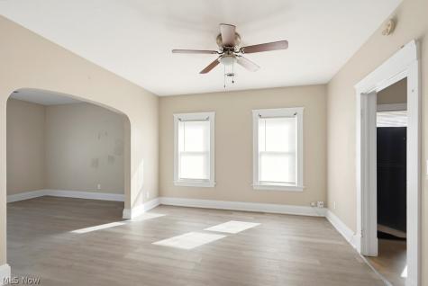 3607 Daisy Avenue Cleveland OH 44109