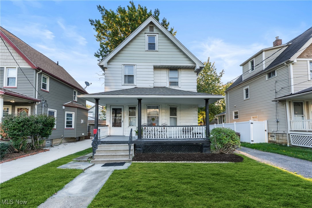 1337 Cook Avenue Lakewood OH 44107