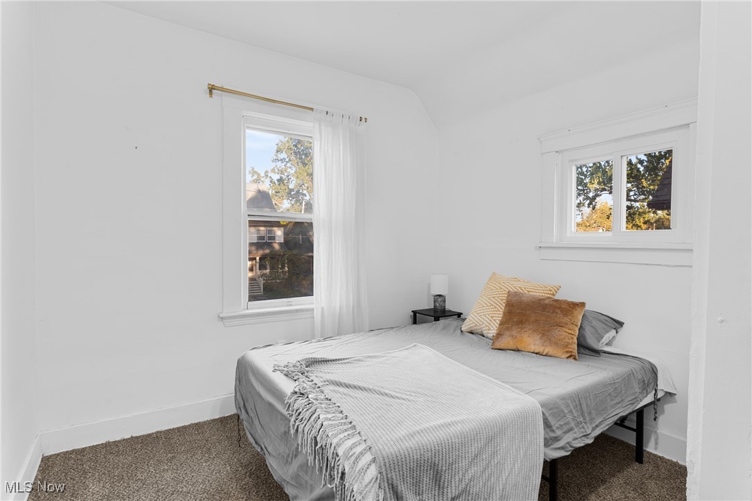 1337 Cook Avenue Lakewood OH 44107