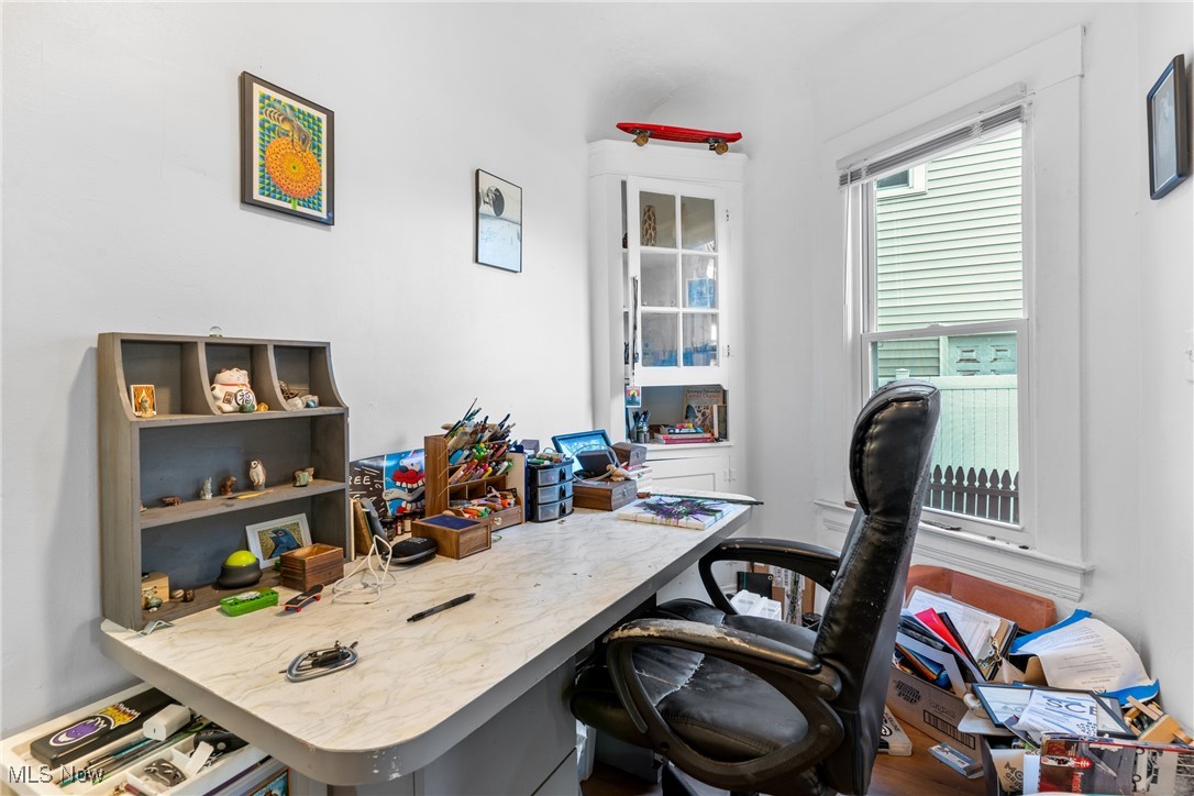 1337 Cook Avenue Lakewood OH 44107