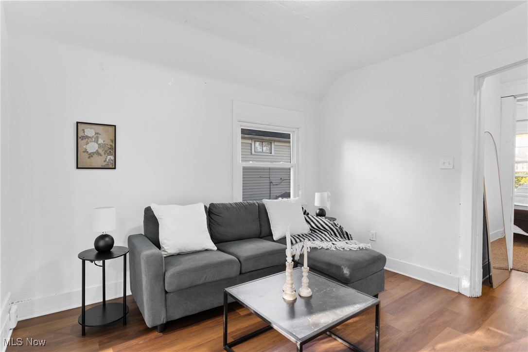 1337 Cook Avenue Lakewood OH 44107