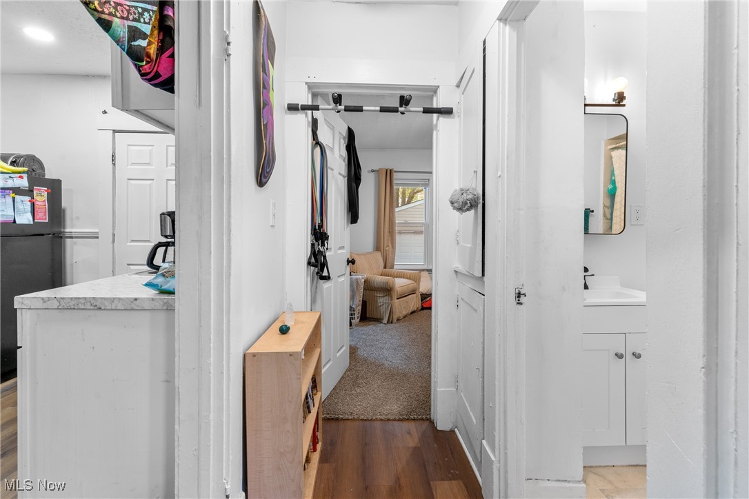 1337 Cook Avenue Lakewood OH 44107