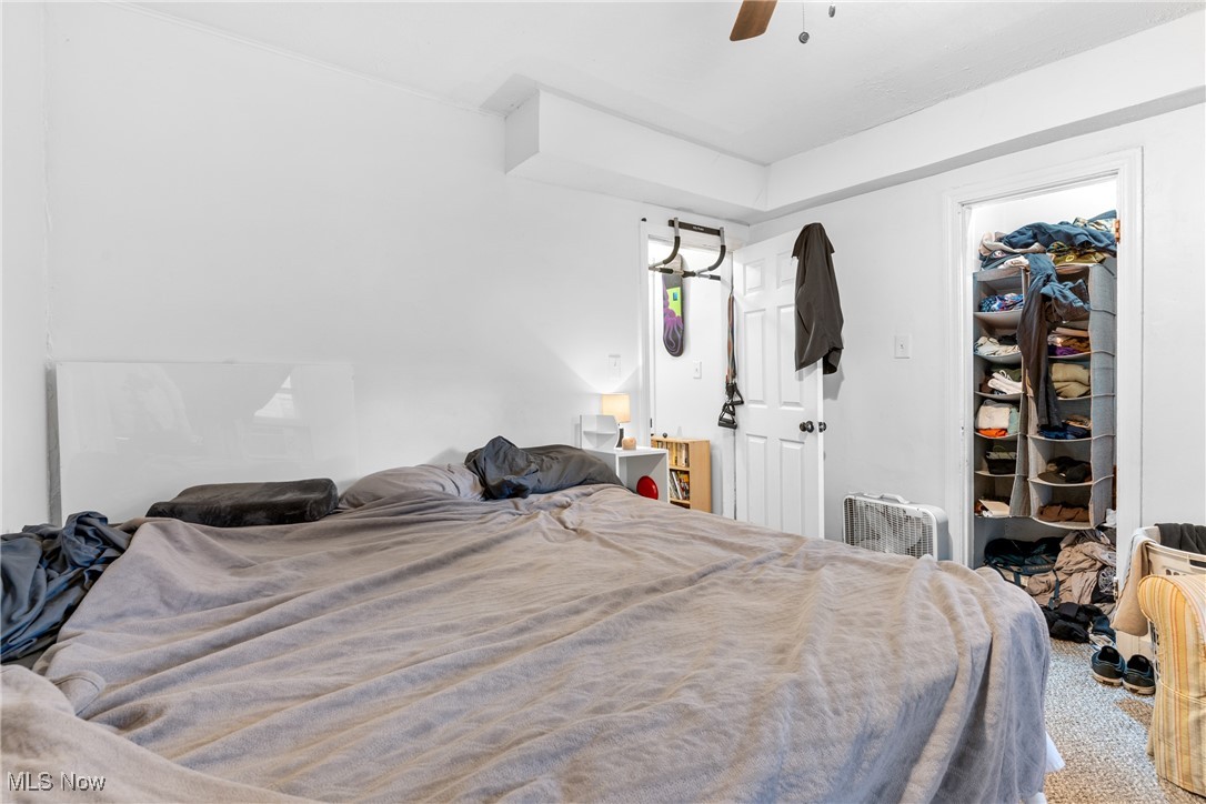 1337 Cook Avenue Lakewood OH 44107