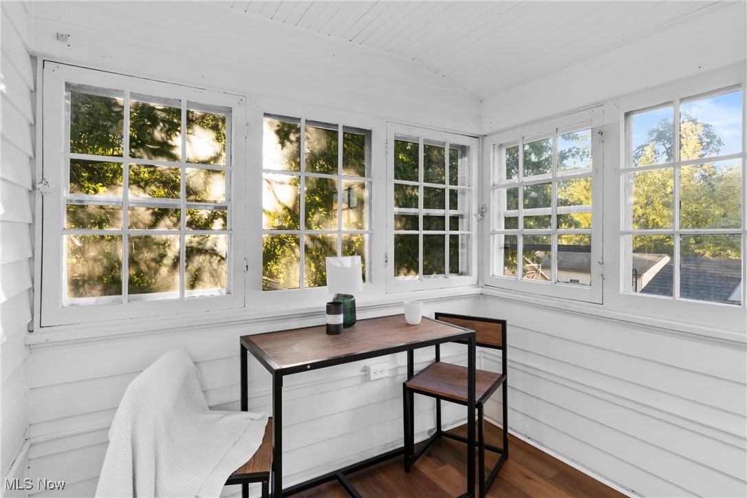 1337 Cook Avenue Lakewood OH 44107