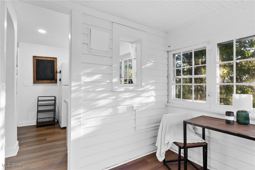 1337 Cook Avenue Lakewood OH 44107