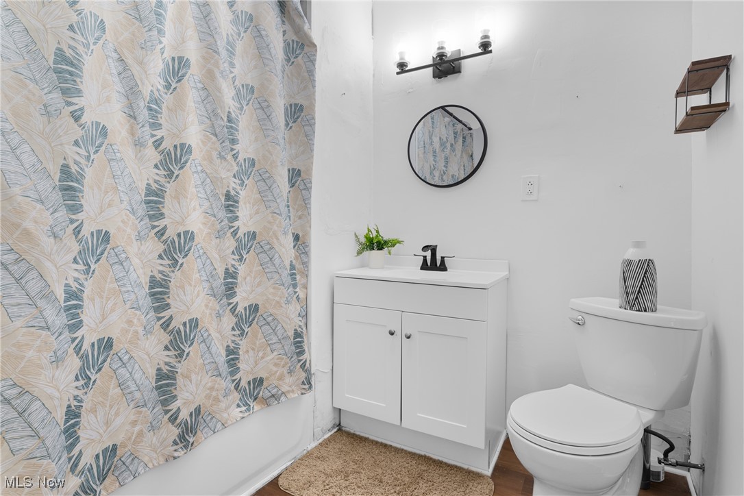 1337 Cook Avenue Lakewood OH 44107