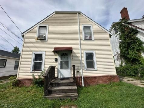 12624 Emery Avenue Cleveland OH 44135