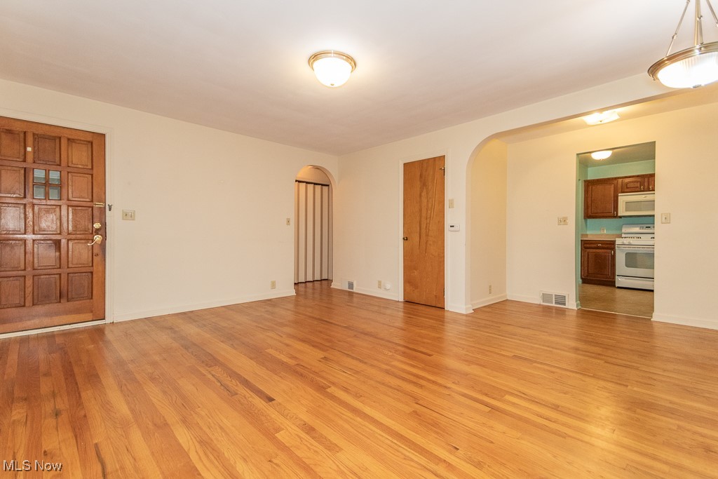 4251/4253 Orchard Avenue Willoughby OH 44094