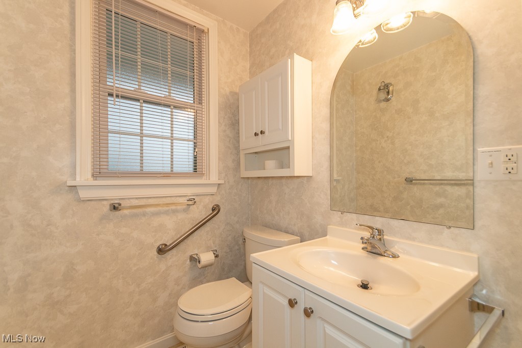 4251/4253 Orchard Avenue Willoughby OH 44094