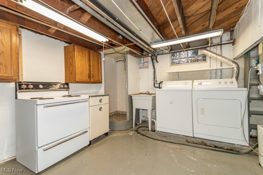 4251/4253 Orchard Avenue Willoughby OH 44094