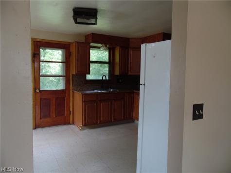 211 Clara Court Louisville OH 44641