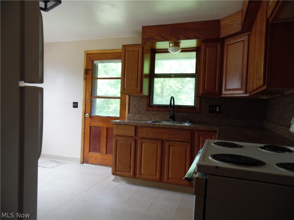 211 Clara Court Louisville OH 44641