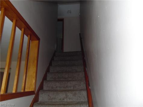 211 Clara Court Louisville OH 44641