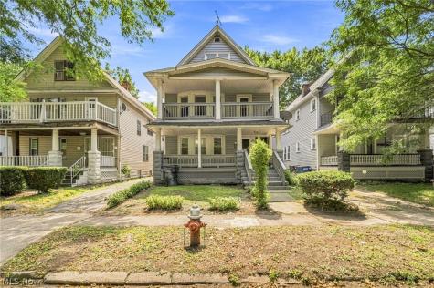9704 Yale Avenue Cleveland OH 44108