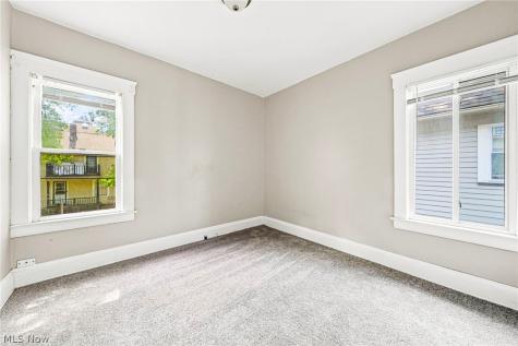 9704 Yale Avenue Cleveland OH 44108