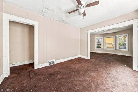 9704 Yale Avenue Cleveland OH 44108