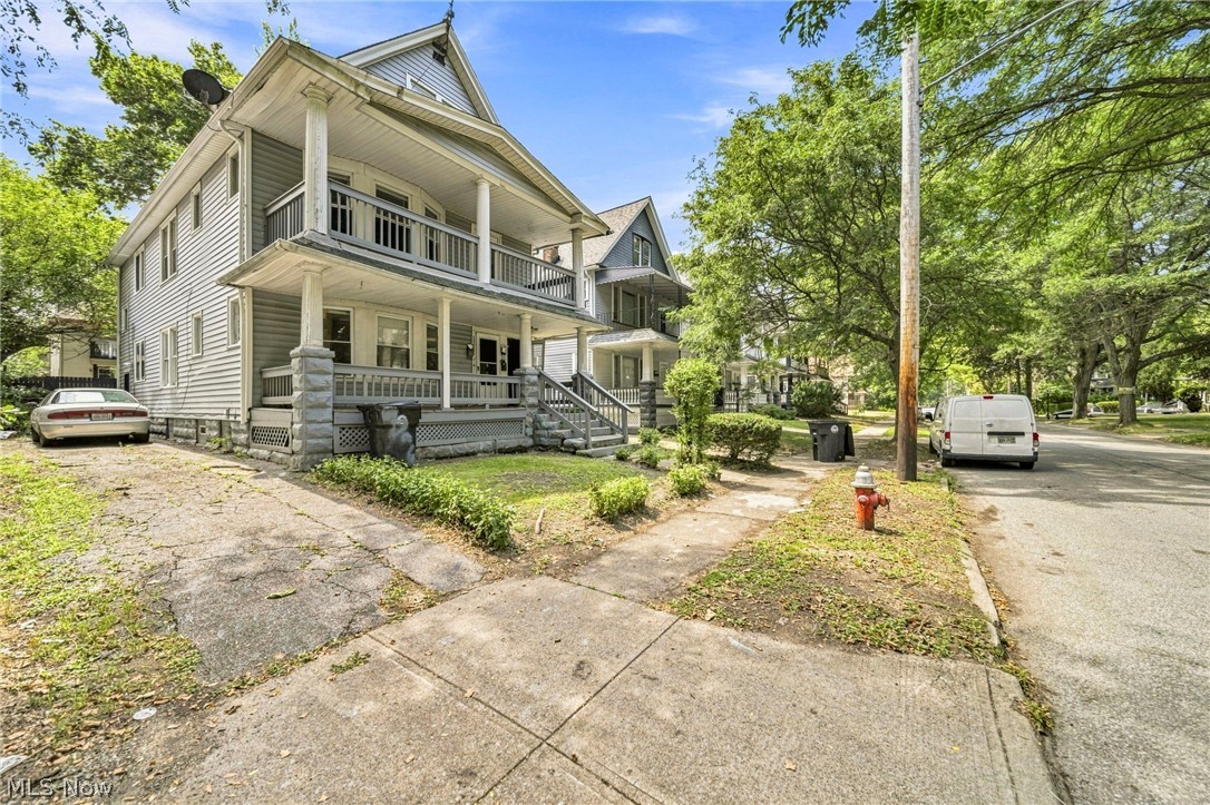 9704 Yale Avenue Cleveland OH 44108