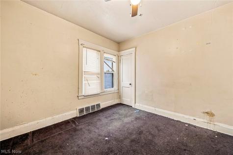 9704 Yale Avenue Cleveland OH 44108