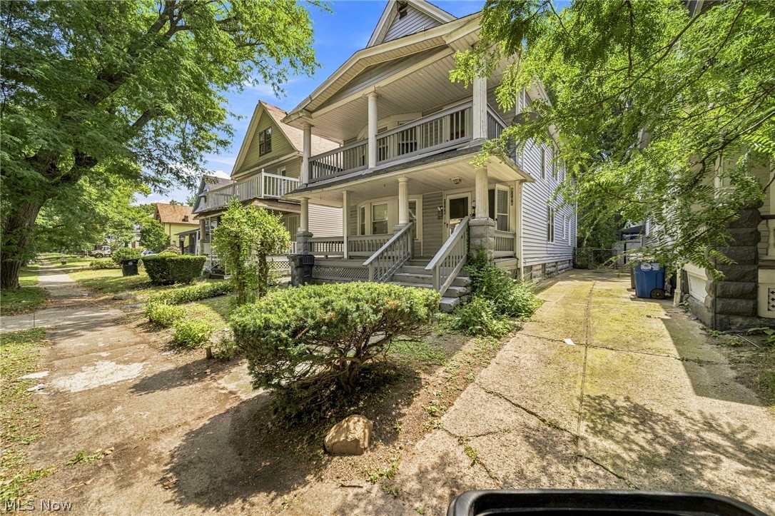 9704 Yale Avenue Cleveland OH 44108