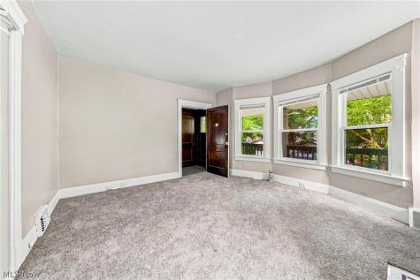 9704 Yale Avenue Cleveland OH 44108