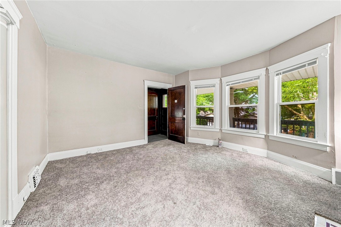 9704 Yale Avenue Cleveland OH 44108