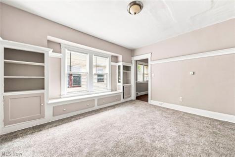 9704 Yale Avenue Cleveland OH 44108