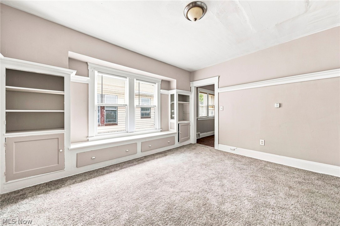 9704 Yale Avenue Cleveland OH 44108