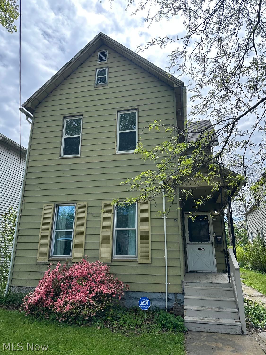 1825 Clover Avenue Cleveland OH 44109