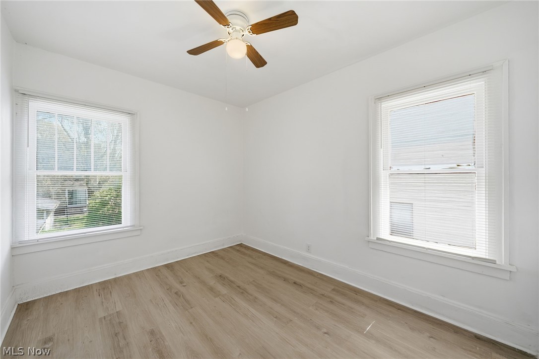 829 Helmsdale Road Cleveland Heights OH 44112