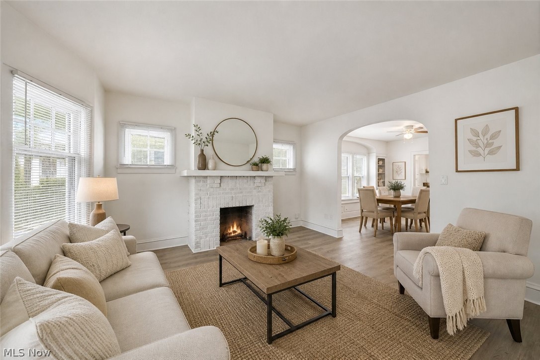829 Helmsdale Road Cleveland Heights OH 44112