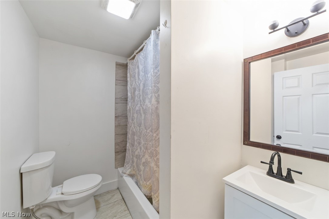 1471 E 118th Street Cleveland OH 44106