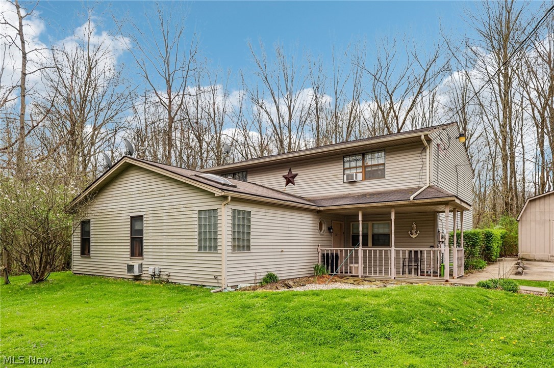 1886 James B Drive Mcdonald OH 44437