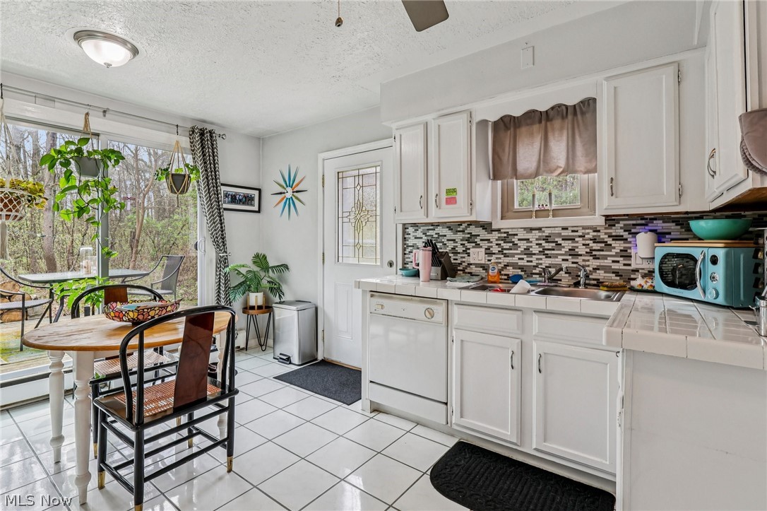 1886 James B Drive Mcdonald OH 44437