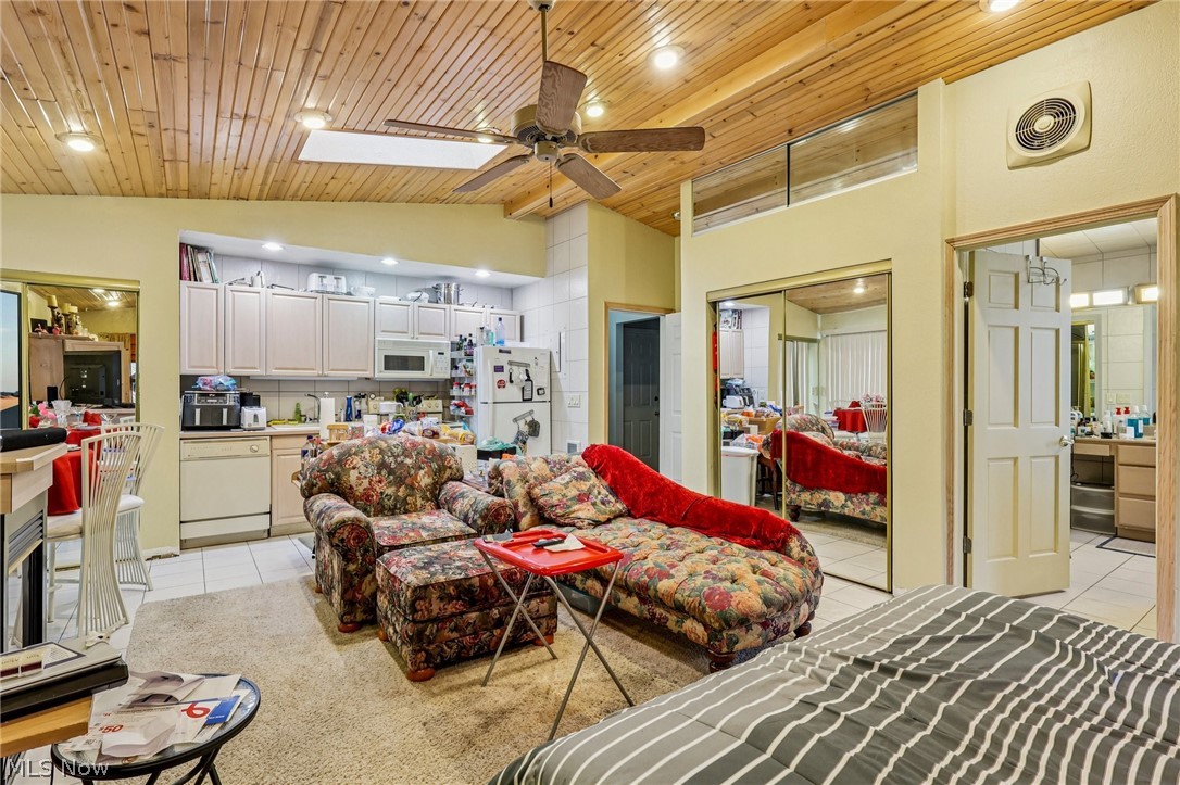 1886 James B Drive Mcdonald OH 44437