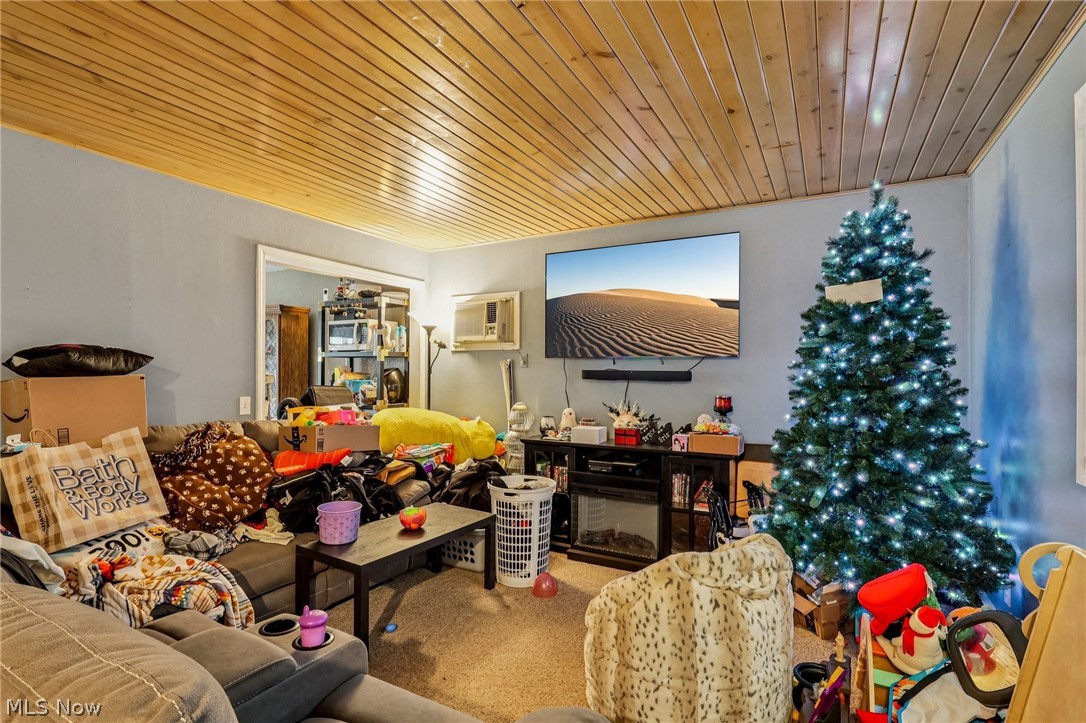 1886 James B Drive Mcdonald OH 44437