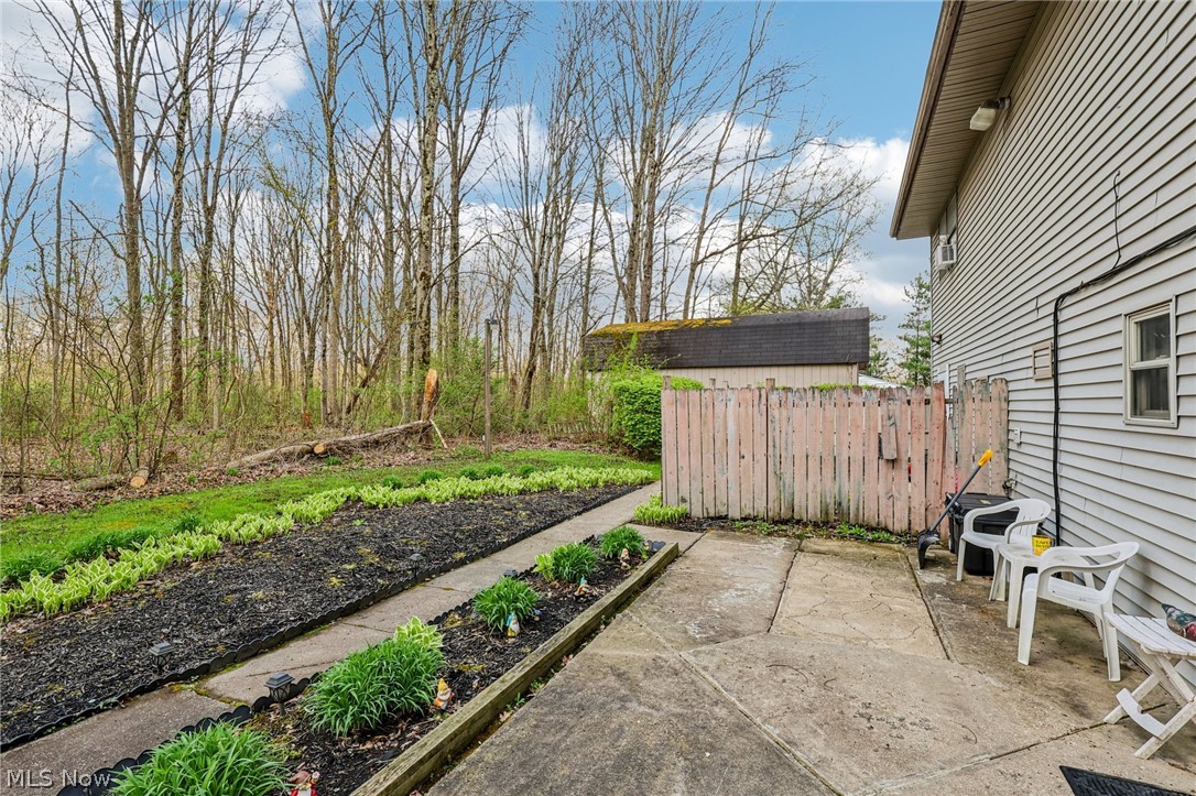 1886 James B Drive Mcdonald OH 44437