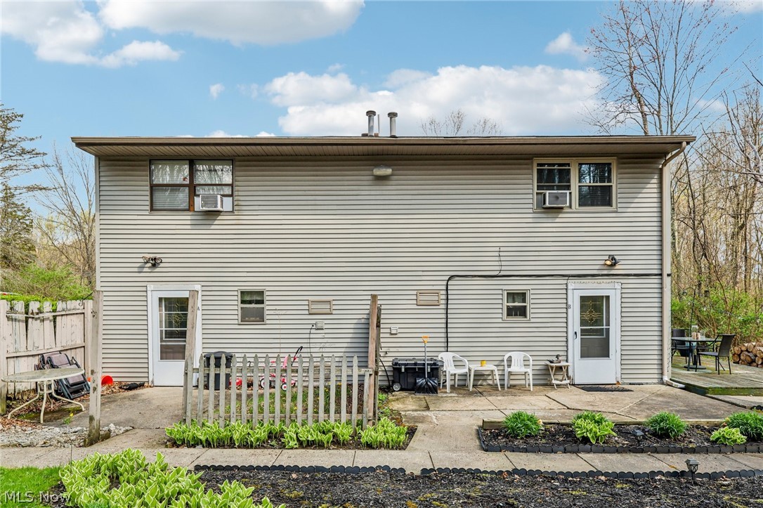 1886 James B Drive Mcdonald OH 44437