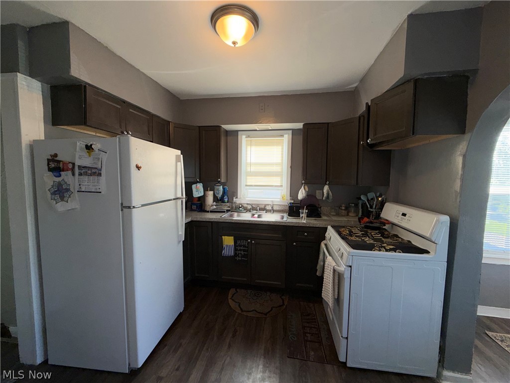 18710 Neff Road Cleveland OH 44119