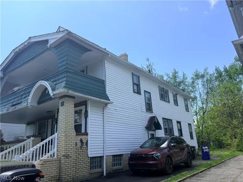 3824 E 142nd Street Cleveland OH 44128