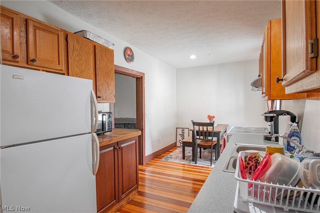 7846 Main Street Clinton OH 44216