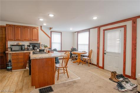 7846 Main Street Clinton OH 44216